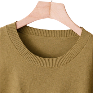 Pull classique en maille à col rond pour femme, manches longues, poignets côtelés, doux, décontracté, coupe régulière, chaud, anti-boulochage, séchage rapide pour l'automne - Product Image 4