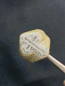 แหวนเพชรประดับทองคำคุณภาพเยี่ยม ดีไซน์ลายกากบาท เหมาะสำหรับงานแต่งงานและงานปาร์ตี้ มีจำหน่ายสำหรับการส่งออกในราคาพิเศษ - Product Image 3