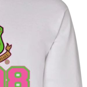 Camiseta blanca de manga larga para mujer con estampado gráfico AKA 1908, cuello redondo, top informal, ropa de moda suave para el día a día, ropa de mujer - Product Image 2
