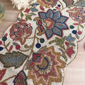 Camino de Mesa de Lujo con Diseño Floral, Hecho a Mano, Ecológico, de Poliéster y Algodón con Cuentas, para Hogares, Hoteles, Banquetes y Temporada de Primavera - Product Image 5