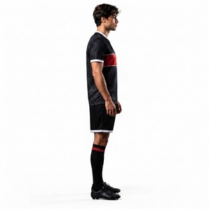 Uniformes de Fútbol de Poliéster de la Mejor Calidad con Diseño Personalizado y Servicio de Impresión de Logotipo OEM para Ropa Deportiva con Nombre y Estilo para Adultos - Product Image 3