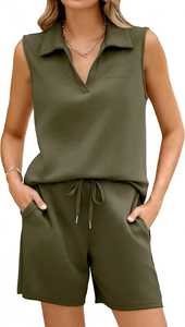 ONETEN APPARELS Conjunto de Pantalones Cortos y Camiseta Polo con Capucha para Mujer, Atuendo Casual de Invierno de Dos Piezas, Cintura con Cordón, 100% Forro Polar de Poliéster - Product Image 1
