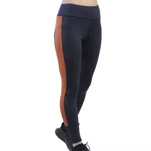 Ensemble de yoga pour femme : Leggings taille haute, soutien-gorge de sport dos nageur à encolure dégagée, bordure contrastante, sans couture, longueur intégrale, en Spandex et Polyester - Product Image 3