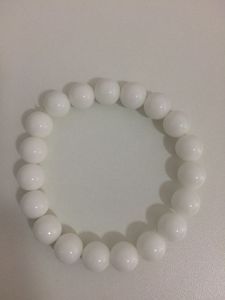 Bracelet élégant fait main en résine acrylique, perles élastiques, bijoux cadeau pour les femmes, les amoureuses de la mode - Product Image 3