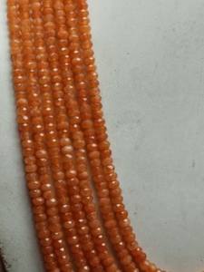 Collar de cuentas de jade naranja natural de alta calidad, facetadas en forma de rondel de 4 mm, color intenso, marca M.Y.GEMS, hecho en India. - Product Image 4