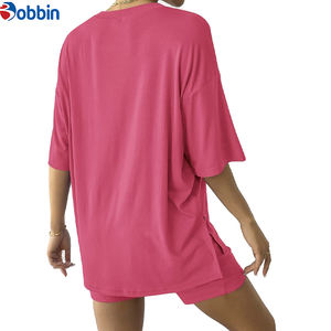 Tenues d'été : Ensemble court tendance en coton vierge avec logo personnalisé, t-shirt et short assortis - Product Image 6