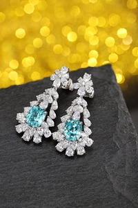 Boucles d'oreilles carrées tendance pour femmes, plaquées argent, bijoux modernes, vente en gros, boucles d'oreilles en diamant - Product Image 4