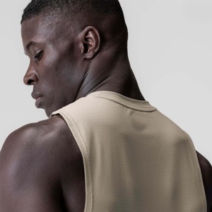 เสื้อกล้ามผู้ชายแบบ Wide Cut ทนทาน ชายเสื้อผ่าข้าง เหมาะสำหรับเล่นกีฬา - Product Image 6
