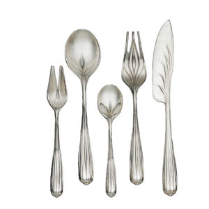 Ensemble de couverts en métal au design minimaliste pour la maison, la salle à manger, la table de restaurant et les accessoires de cuisine modernes - Product Image 6