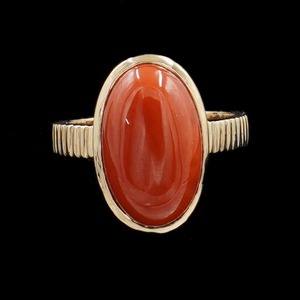 Bague en corail naturel de qualité supérieure, forme ovale, sertie dans un cadre en or massif plaqué, bijoux unisexes pour tous les jours, produit en gros - Product Image 1