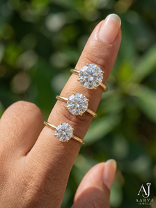 Bague de fiançailles en moissanite taille trillion, plaquée rhodium/or/or rose, sertie à griffes, alliance solitaire pour femme - Product Image 3