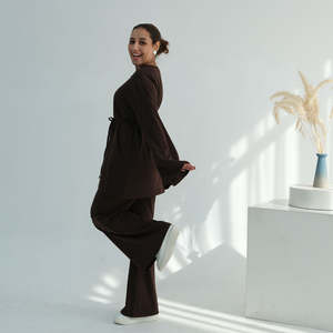 Abaya noire élégante et moderne pour femmes musulmanes, robe islamique brodée à devant ouvert, kimono modeste de Dubaï, respirante - Product Image 2