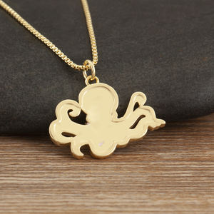 Collar QIKU al por mayor de <span class=keywords><strong>pulpo</strong></span> esmaltado en negro y rosa, colgante de cobre con diseño de animal marino para niños - Product Image 6