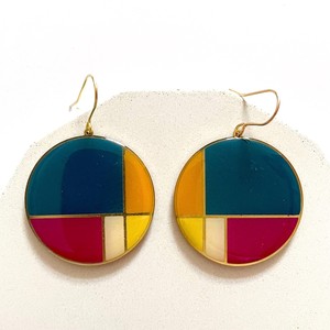 Juego de Aretes de Resina Ecológicos Hechos a Mano para Mujer – Aretes Bonitos y Modernos, Ligeros y Tipo Broche, Regalo de Artesanía en Resina Personalizable - Product Image 3