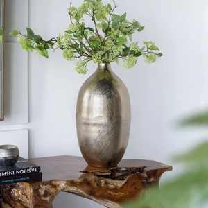 Jarrón de latón para mesa, pieza decorativa hecha a mano, acabado dorado, forma ovalada, pieza decorativa hecha a mano para decoración del hogar - Product Image 6