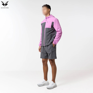 Conjunto de Pantalones Cortos y Chaqueta Deportiva Ligera con Capucha para Hombre, en Rosa y Gris, con Pantalones Cortos Deportivos Transpirables para Gimnasio - Product Image 4