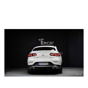 Mercedes-Benz GLC220 d 4MATIC Coupé 2023, 67,558 km, Diésel, Transmisión Automática, Cámara Trasera, Volante a la Izquierda - Product Image 4