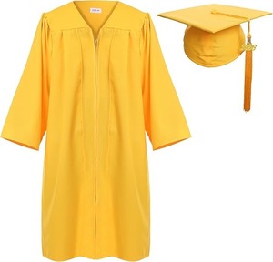 Conjunto de Toga, Birrete y Borla de Graduación de Alta Calidad en Poliéster Mate Clásico, Origen Importado - Product Image 1