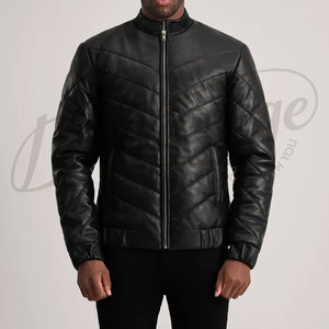 Abrigo Acolchado de Cuero Sintético Negro Premium para Hombre, Chaqueta de Invierno con Capucha y Acolchado Completo, Parka Acolchada de Cuero Sintético - Product Image 6