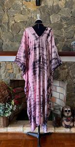 Vestido Caftán de Rayón Shibori Teñido a Mano, Talla Grande, Corte Holgado y Relajado, Estilo Boho para Mujer - Product Image 3