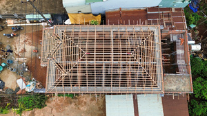 โครงเหล็กน้ำหนักเบาโครงหลังคา EV42.50 eratek G550เกรด JIS มาตรฐานน้ำหนักเบาหลังคาเหล็กหมูระบบไฟฟาร์ม - Product Image 3