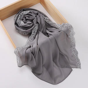 ผ้าคลุมศีรษะมุสลิมคุณภาพสูง ผ้าชีฟองมุกประดับเพชรทรงสี่เหลี่ยม ปักลายสำหรับผู้หญิง ระบายอากาศได้ดี ผ้าพันคอผืนยาวสำหรับฤดูร้อน - Product Image 4