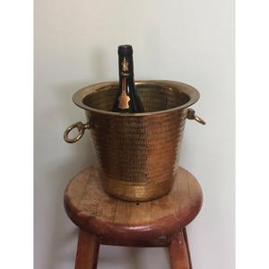 Seau à glace vintage en métal martelé avec poignées en laiton, design rond, pour fêtes, finition cuivre antique, fait main - Product Image 4