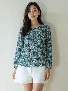 เสื้อผู้หญิงลายดอกไม้ผ้าฝ้ายคุณภาพเยี่ยม น้ำหนักเบา ระบายอากาศได้ดี แขนสั้น เหมาะสำหรับฤดูร้อน มีจำหน่ายในราคาพิเศษ - Product Image 6