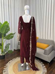 Salwar Étnico Moderno Hecho a Mano para Mujer, con Lentejuelas de Georgette Sintética, para Diwali, Verano e Invierno, Fluido y Sin Arrugas - Product Image 4