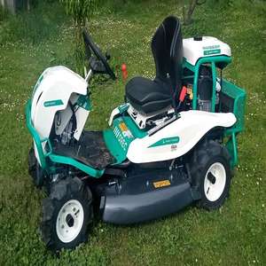 Cortadora de Césped Diésel Kubota GR1600 a Precio de Fábrica |   Tractor Compacto para Jardín y Granja |   Precio Directo de Fábrica Disponible - Product Image 3