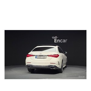 Mercedes-Benz C300 AMG Line Clase C 2022 con 24,630 km, Volante a la Izquierda, Caja de Cambios Automática, Cámara Trasera - Product Image 4