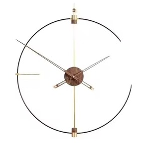 C Shape Modern Minimalist Wall Clock Abstract Geometric Design Quartz Analog Metal <b>Round</b> Silent Living Room Decor Hanging Clock - Product Image 1