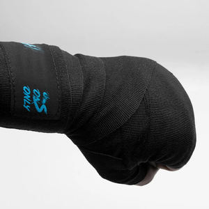 สายรัดข้อมือปรับระดับได้สำหรับออกกำลังกาย พร้อมห่วงนิ้วโป้ง ผ้าพันข้อมือแบบมีโลโก้สั่งทำได้ สำหรับผู้หญิงและผู้ชาย ยกน้ำหนัก - Product Image 4