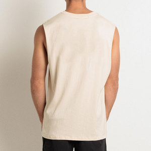 LEDBURY Fashion Sleeveless Plain Cropped <b>Stringer</b> Front Pocket Tank Top Crew Neck Polyester/Cotton Sporty Custom Color Loose - Product Image 5
