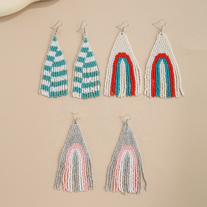 Bijoux pour femmes style bohème, perles en verre arc-en-ciel à franges, multicolores, par MULTI CRAFT - Product Image 1