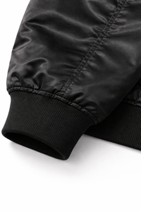 Veste en satin noir 100 % polyester personnalisée en gros, boutonnage à pression, légère, décontractée, streetwear, vêtement d'extérieur tendance - Product Image 4