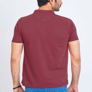 เสื้อโปโลแขนสั้นสีแดงเลือดหมูสำหรับผู้ชาย ผ้าฝ้ายถัก สวมใส่สบายๆ - Product Image 2