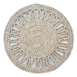 Plato de Ratán Redondo Hecho a Mano para Mesa de Comedor, Decoración de Estilo Bohemio - Product Image 1