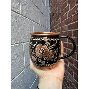 Mug en cuivre gravé bleu avec motif floral, vaisselle en métal, style classique, tasse à café, écologique, mug moderne Moscow Mule en cuivre - Product Image 5