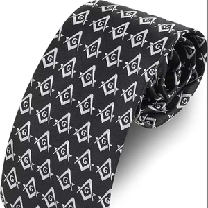 Corbata de seda tejida a mano para masónicos de la francmasonería con escuadra y compás blancos, en negro/blanco. - Product Image 1