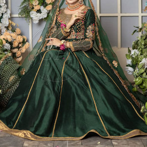 Magnifique robe de mariée pour femmes, design élégant, robe de mariée royale avec broderie - Product Image 2