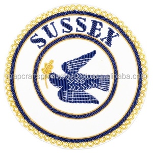 Insignes de tablier avec logo de haute qualité OEM Conception personnalisée avec technique brodée Épingle de sûreté à la mode attachée - Product Image 3