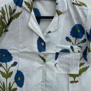 Conjunto de Pijama Ecológico para Mujer, Hecho a Mano en India, 100% Algodón, Estampado de Jungla, Cuello en V, Cierre de Botones, Logotipo Frontal, Suave, Estampado en Bloques - Product Image 5