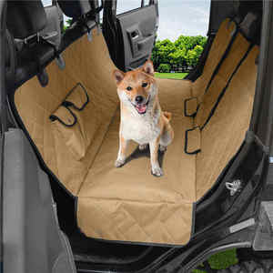 Housse de siège auto pour chien de qualité supérieure, matelassée, couleur beige, avec rabats latéraux et poches de rangement, anti-UV, anti-rayures, imperméable. - Product Image 4