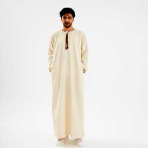Jubba Árabe para Hombre, Thobe Islámico Tradicional de Manga Larga, 100% Poliéster, Personalizable, Diseñado para un Look Modesto - Product Image 5
