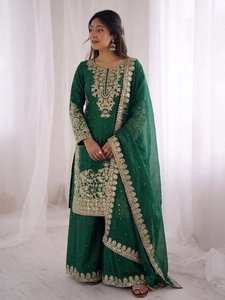 Ensemble de soirée trois pièces de luxe Fendi en soie brodée de perles et de sequins, tunique longue, pantalon et dupatta, pour femme, HHI 535 A - Product Image 3