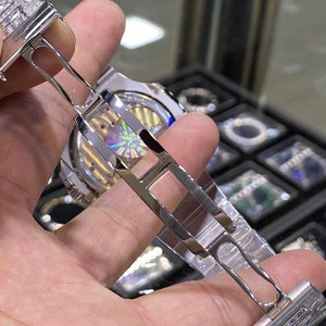 Nuevo Reloj de Diamantes Personalizado, Reloj de Lujo de Oro de 18K, Marca de Diseñador, Reloj Mecánico Automático con Moissanita - Product Image 6