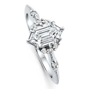 Anillo de compromiso y boda vintage con diamante cultivado en laboratorio con corte esmeralda certificado por IGI, con detalles florales, en oro de 10K, 14K, 18K y plata 925, 935. - Product Image 2