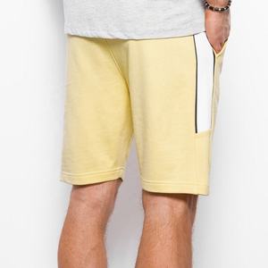 Shorts Bermuda en Coton Jaune Uni pour Homme avec Cordon de Serrage, Taille Mi-Haute Décontractée, Poches, Respirant, en Tissu Tricoté - Product Image 3