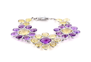 Pulsera artesanal de amatista y cuarzo limón con diseño de racimo audaz en plata de ley 925 - Product Image 4